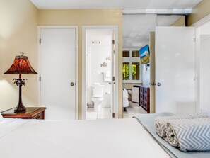 1 bedroom, iron/ironing board, Internet - West Maui Bliss! Lanai, Full Kitchen, Laundry, WiFi, AC, TVs+DVD–Kamaole Sands 4109 (KIHEI)