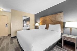 Room - Travelodge Rapid City (Rapid City)