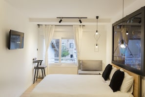Studio dành cho gia đình, 1 giường đôi | 15 phòng ngủ, bộ đồ giường cao cấp, phòng cách âm 