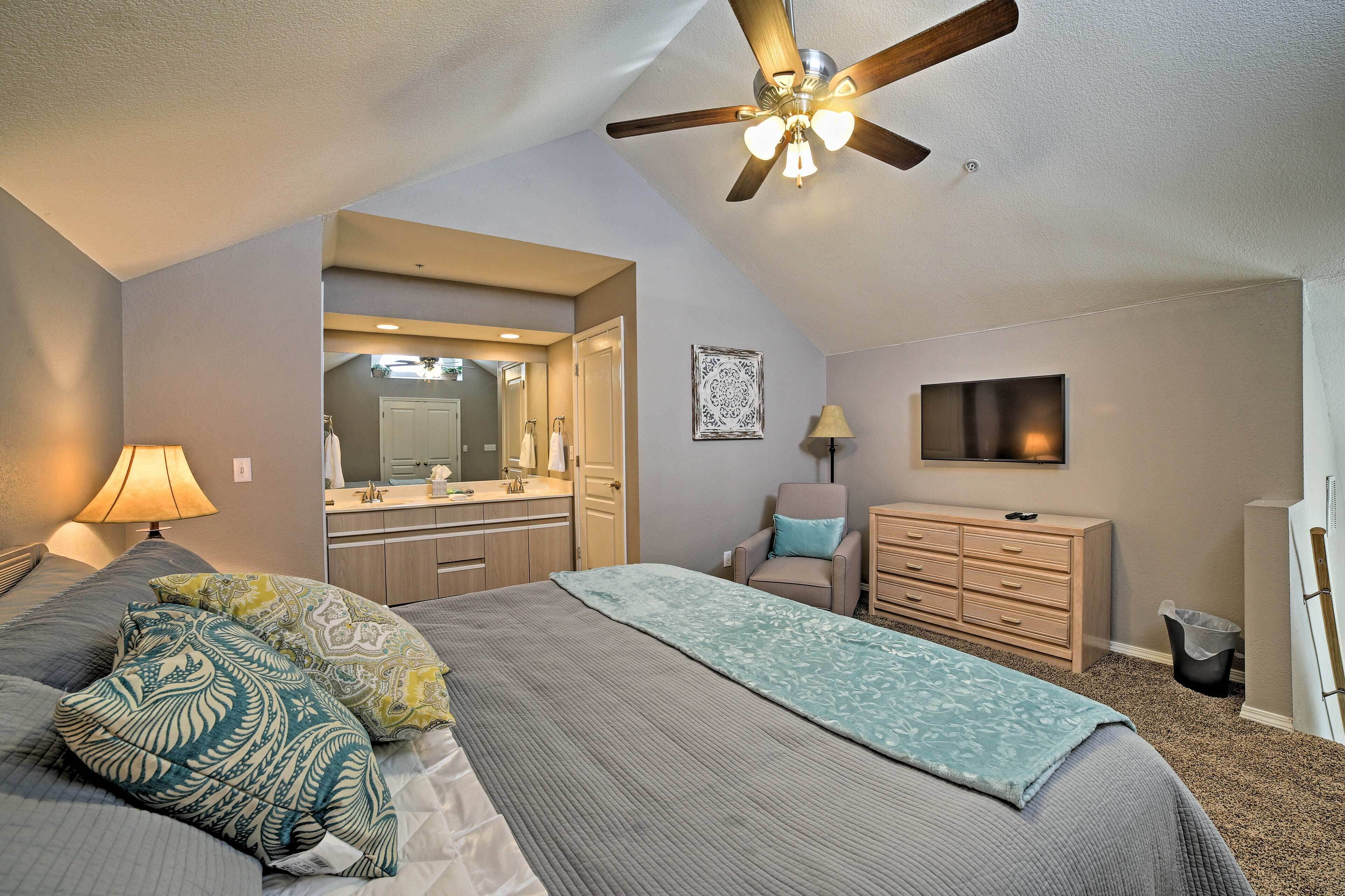 2 bedrooms, iron/ironing board, travel crib, internet