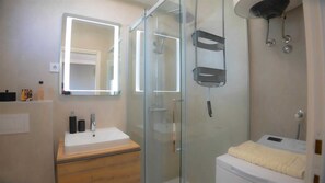 Hair dryer, towels - SAN FRANCESCO Two-Bedroom Apartment with Seaview (Corinne) (Rovinj)