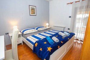 2 bedrooms, free WiFi, bed sheets