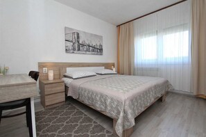 1 chambre, Wi-Fi gratuit, draps fournis