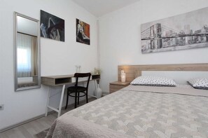 1 camera, Wi-Fi gratuito, lenzuola