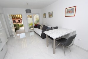 Living area - BELLA VISTA One-Bedroom Apartment 3 (Rovinj)