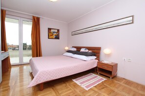 2 Schlafzimmer, Bügeleisen/Bügelbrett, kostenloses WLAN, Bettwäsche