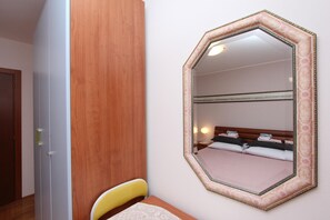 2 Schlafzimmer, Bügeleisen/Bügelbrett, kostenloses WLAN, Bettwäsche