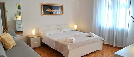 2 soveværelser, gratis Wi-Fi, sengetøj