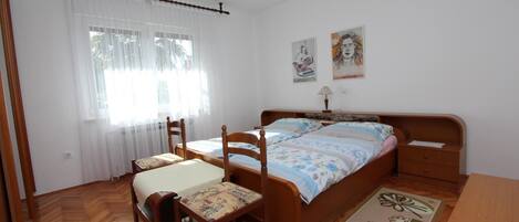 1 bedroom, iron/ironing board, free WiFi, bed sheets