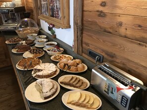 Tägliches inbegriffenes Frühstücksbuffet
