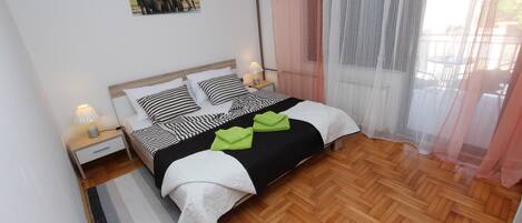 1 camera, Wi-Fi gratuito, lenzuola