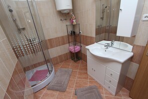 Hair dryer, towels