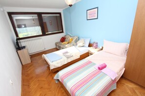 3 dormitorios, wifi gratis, ropa de cama