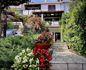 Enceinte de lâhĂ©bergement