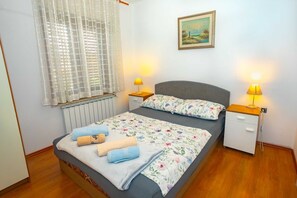 2 chambres, accès au Wi-Fi (inclus), literie fournie