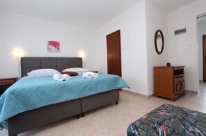 1 chambre, Wi-Fi gratuit, draps fournis
