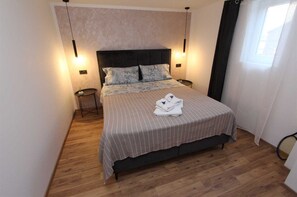 1 bedroom, free WiFi, bed sheets