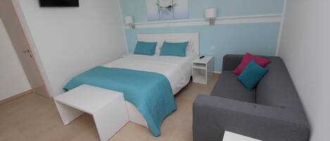 1 bedroom, free WiFi, bed sheets