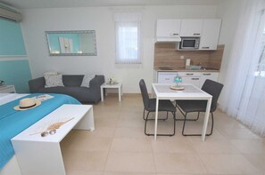 Interior - EMANUEL Studio with Balcony 3 (Rovinj)