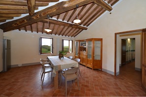Family Apartment, 3 Bedrooms, Hill View (Tramonto) | Living area - Agriturismo Mocine (Asciano)
