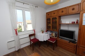 Dining - DINA Two-Bedroom Apartment (Rovinj)
