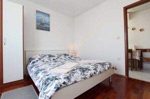 2 chambres, Wi-Fi gratuit, draps fournis