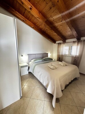 1 chambre, Wi-Fi gratuit, draps fournis