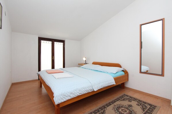 2 bedrooms, free WiFi, bed sheets