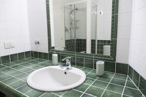 Bathroom sink - Casa Bella View (Bologna)