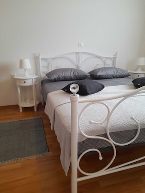 1 chambre, Wi-Fi gratuit, draps fournis