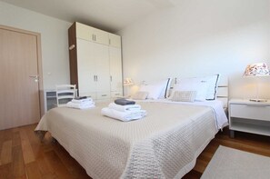 1 Schlafzimmer, Bügeleisen/Bügelbrett, kostenloses WLAN, Bettwäsche