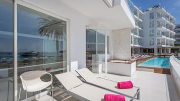 Premium Suite, Pool Access | Balcony