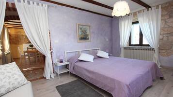 1 chambre, accès au Wi-Fi (inclus), literie fournie