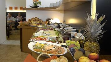 Desayuno continental incluido los fines de semana