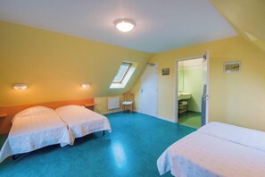 7 slaapkamers, een strijkplank/strijkijzer