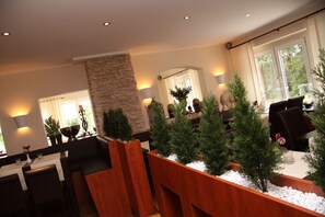 Bar (on property) - Landhaus Jaegerkrug (Paderborn)