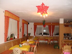 Petit déjeuner buffet compris tous les jours