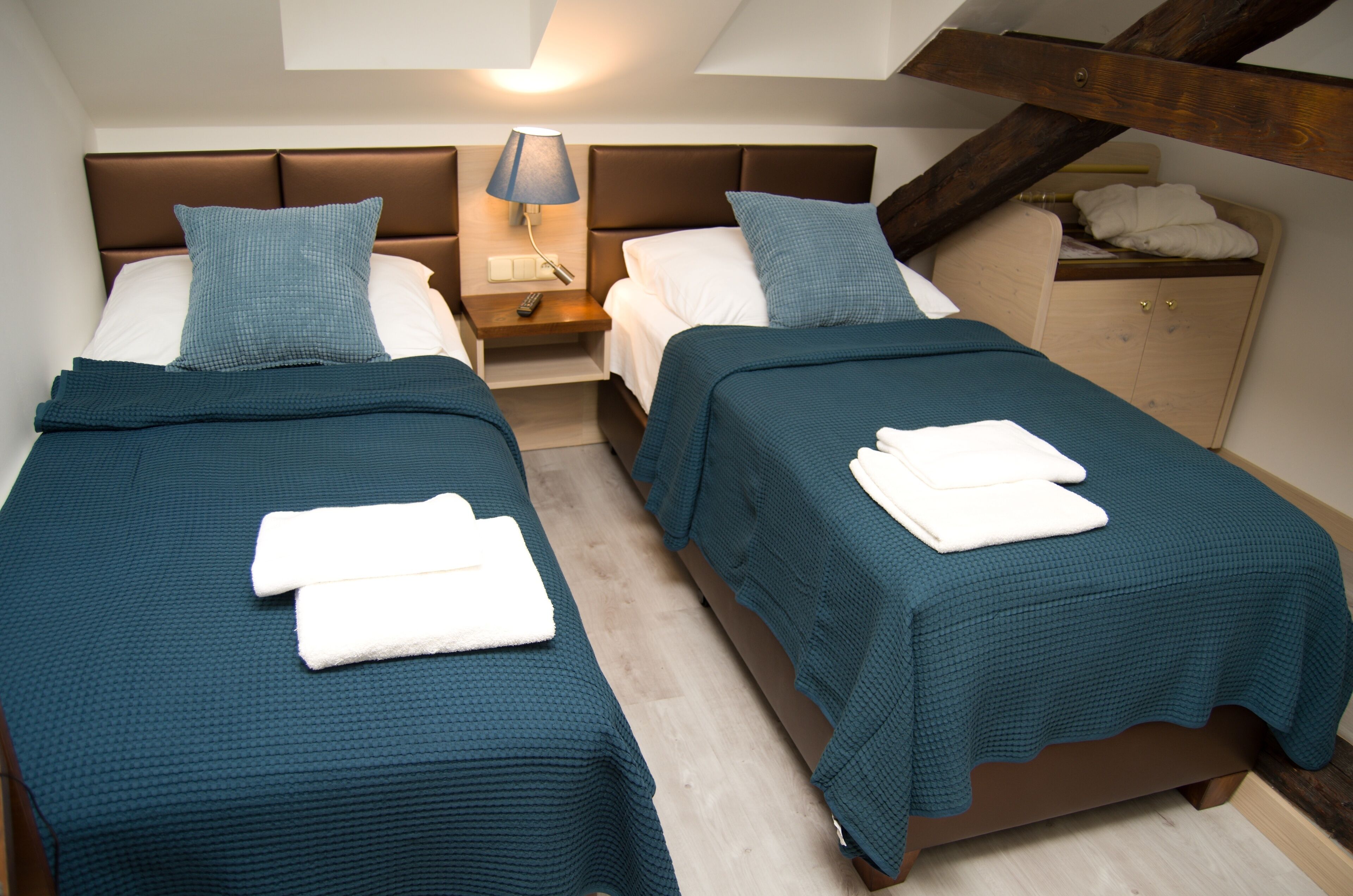 standard double or twin room | hypo-allergenic bedding, in-room safe, iron/ironing board, free wifi