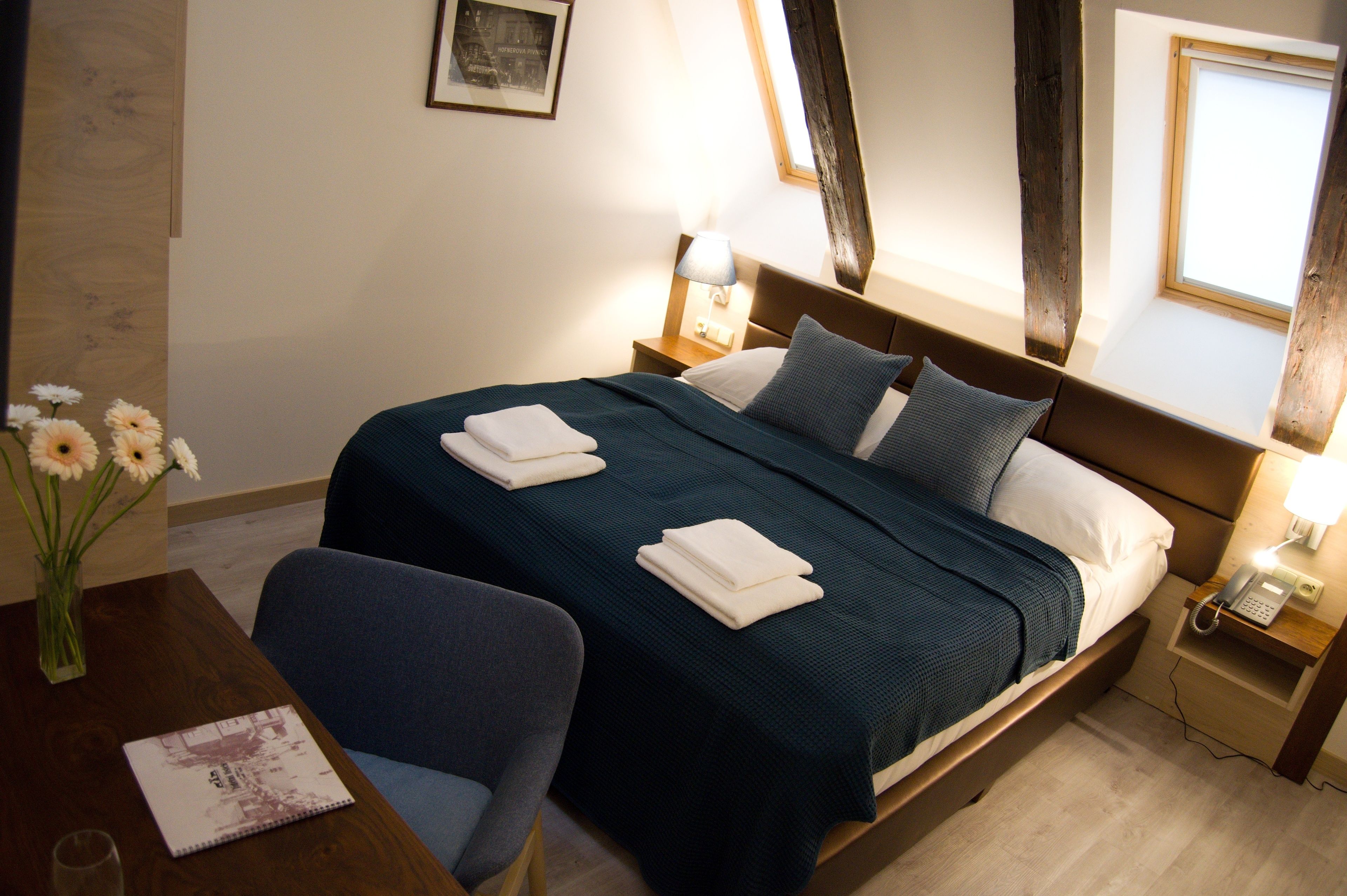 standard double or twin room | hypo-allergenic bedding, in-room safe, iron/ironing board, free wifi