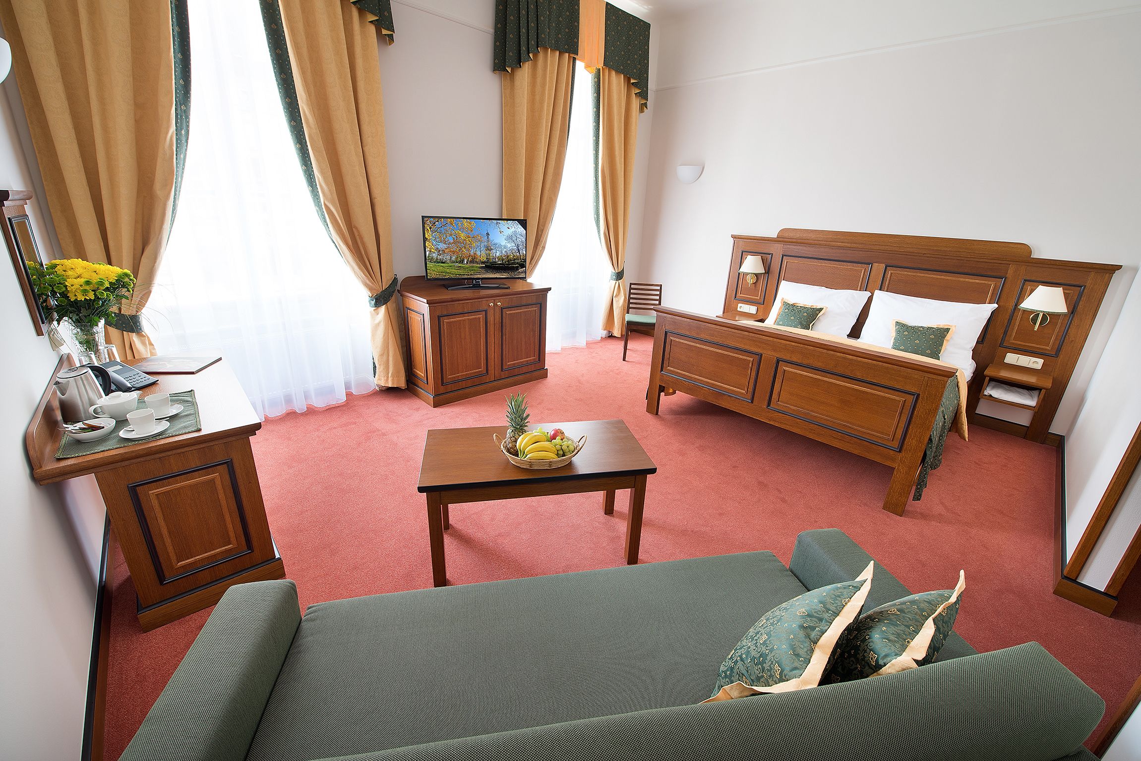 superior double room | hypo-allergenic bedding, in-room safe, iron/ironing board, free wifi