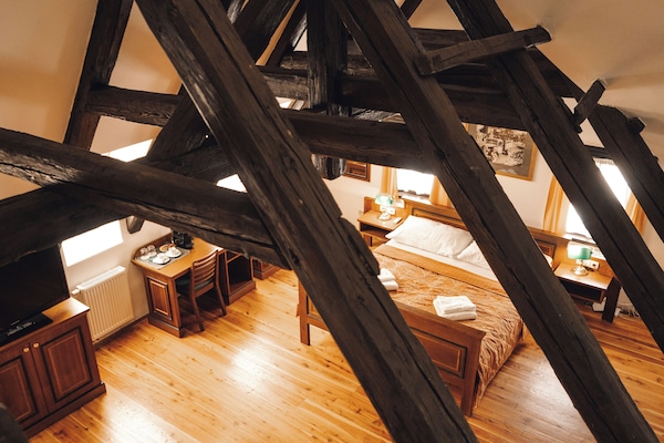 Royal-Doppelzimmer | Allergikerbettwaren, Zimmersafe, Bügeleisen/Bügelbrett, kostenloses WLAN