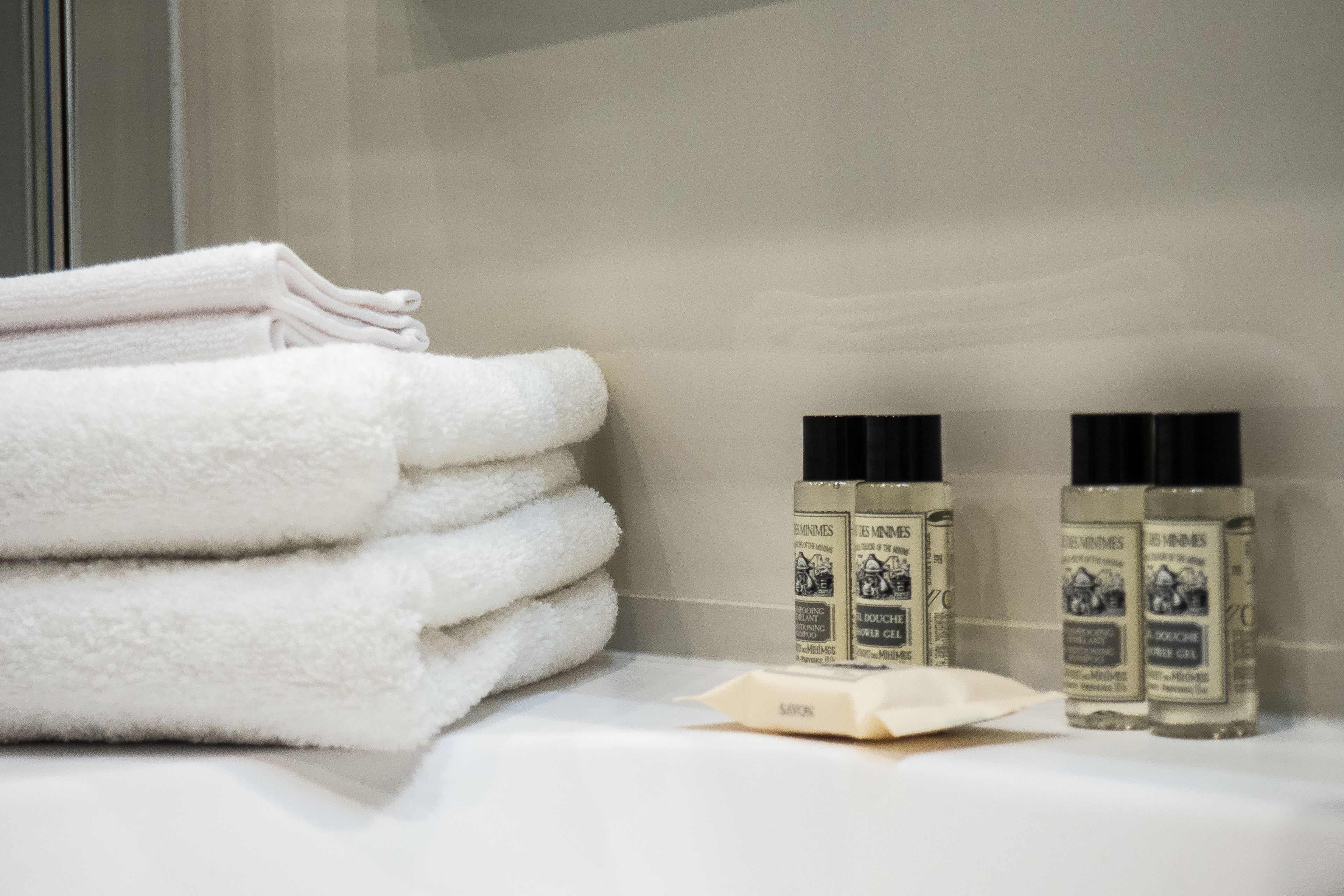 deluxe room, park view | bathroom | deep-soaking bathtub, rainfall showerhead, free toiletries, hair dryer