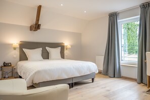 Chambre Supérieure, dans les dépendances