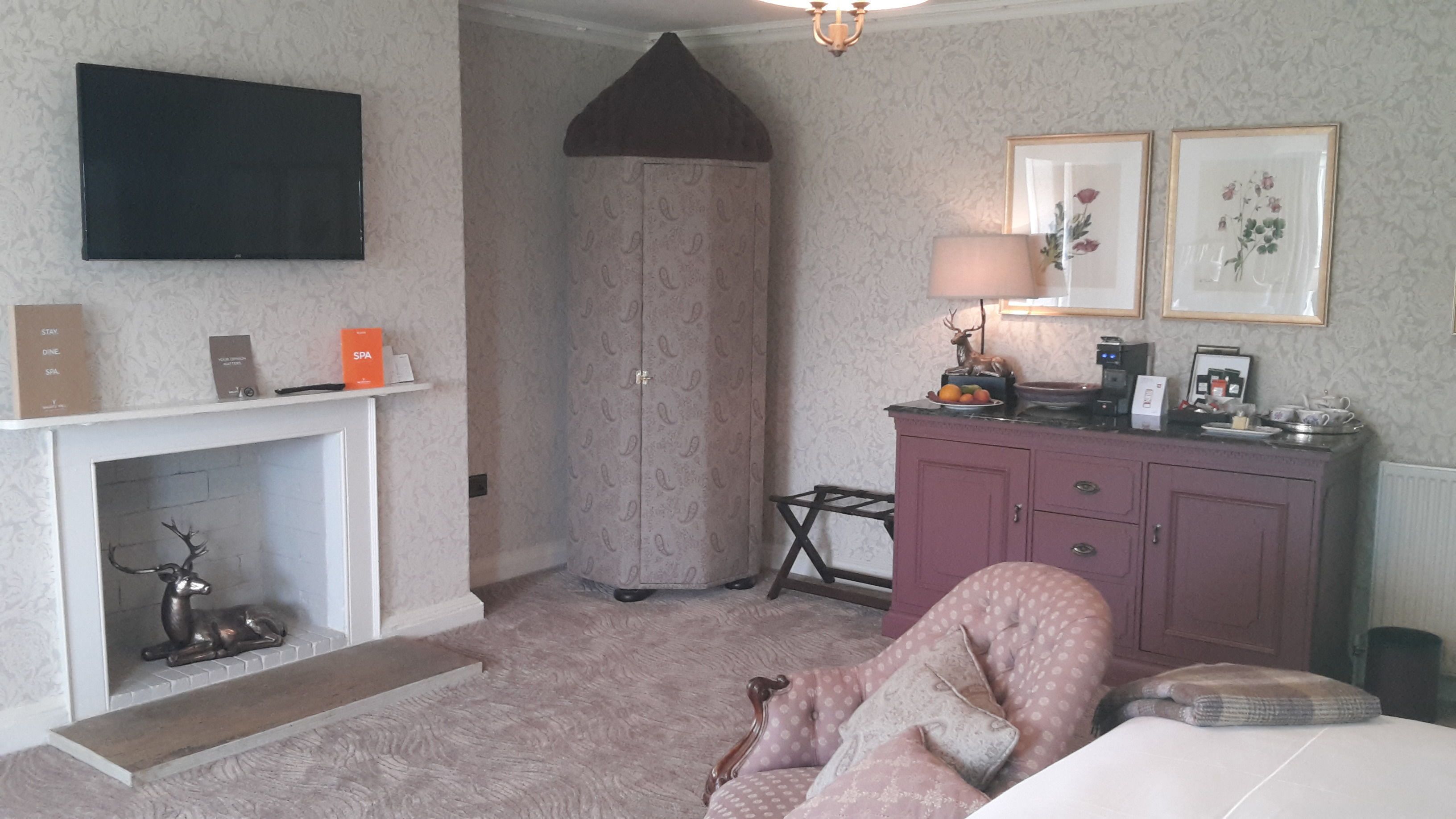 luxury suite | in-room safe, blackout curtains, iron/ironing board, free wifi