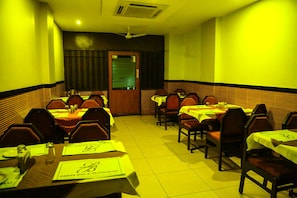 Nhà hàng
