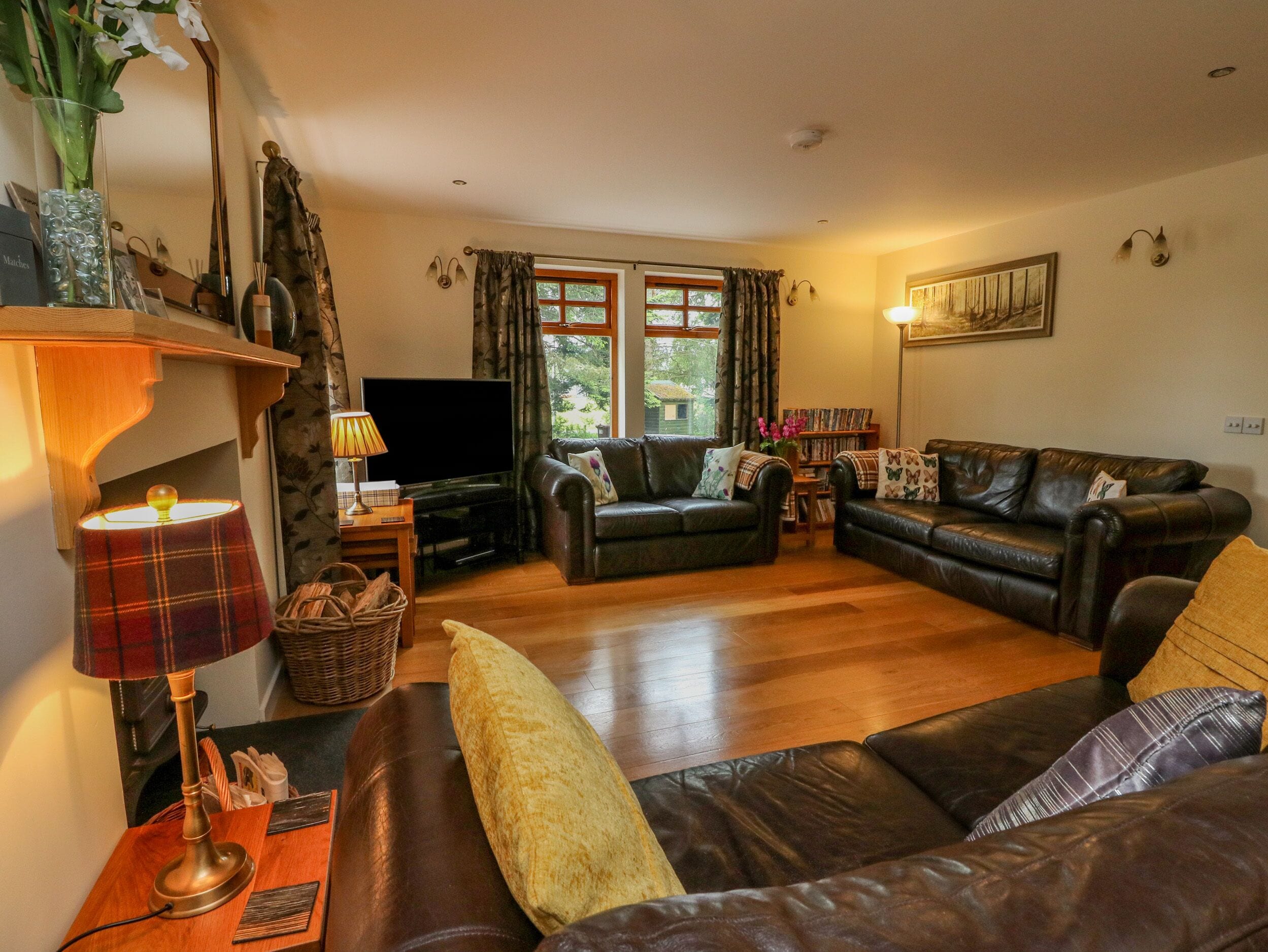 Cottage | Living room | TV