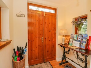 Interior - Thistle Dhu (Newtonmore)