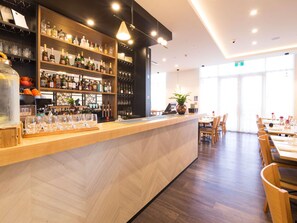 Breakfast, lunch and dinner served  - The Sebel Auckland Manukau (Auckland)