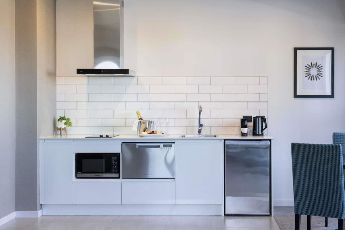 In-room safe, desk, laptop workspace, soundproofing