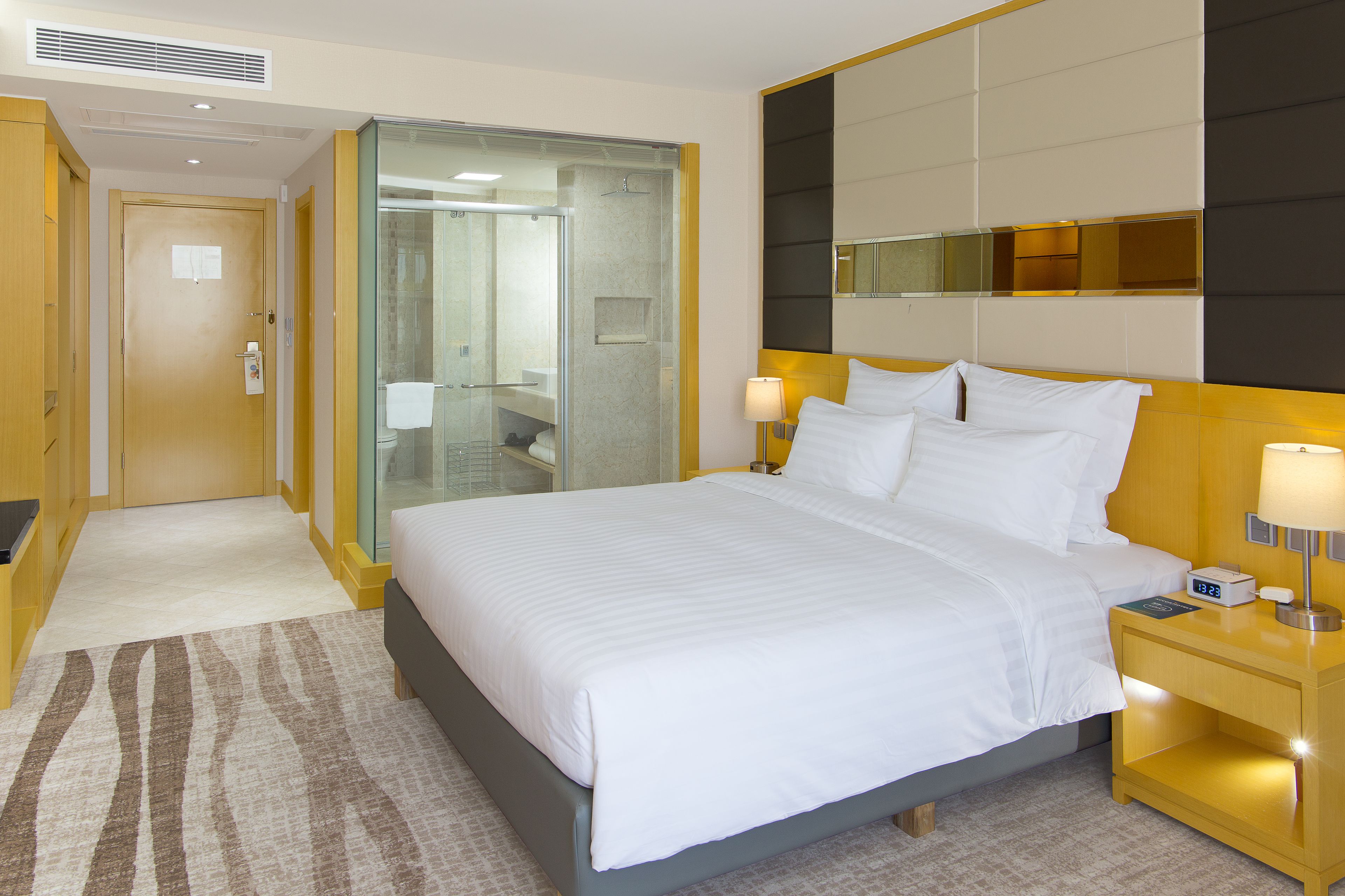 1 bedroom, minibar, in-room safe, desk